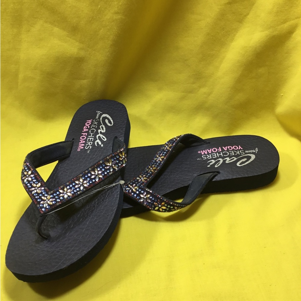 Skechers Black Flip Flops with Multicolor Jeweled Straps SZ 6